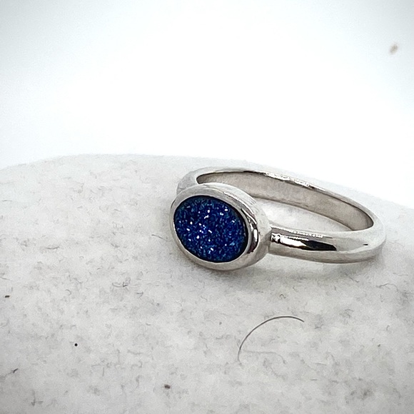 Ladies Druzy Ring! 8 - Picture 3 of 8